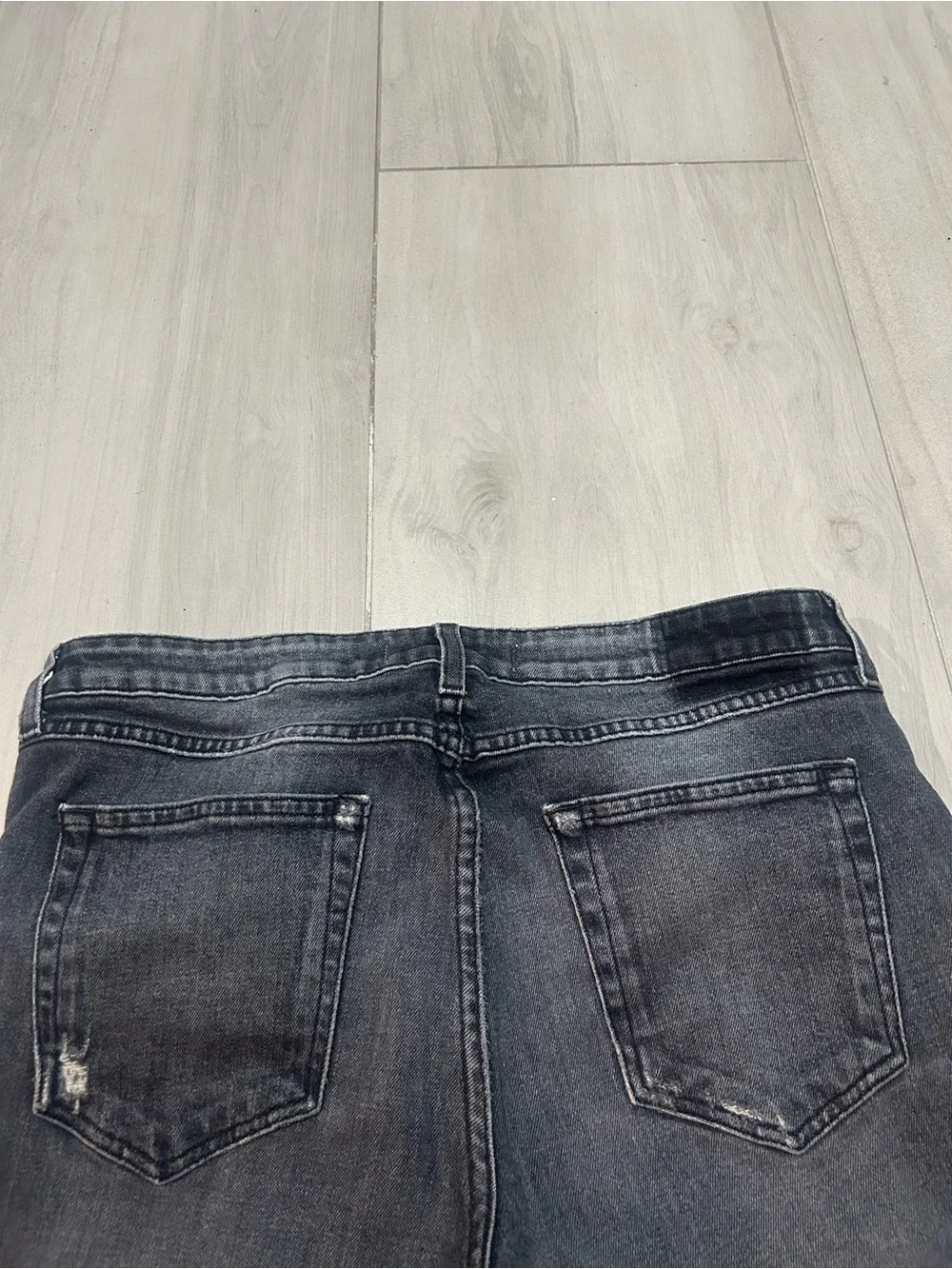 AMO twist zip Ankle jeans Size 31